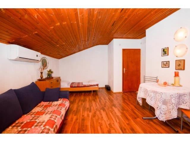 Apartments With A Parking Space Krk - 11646 Krk Town Luaran gambar